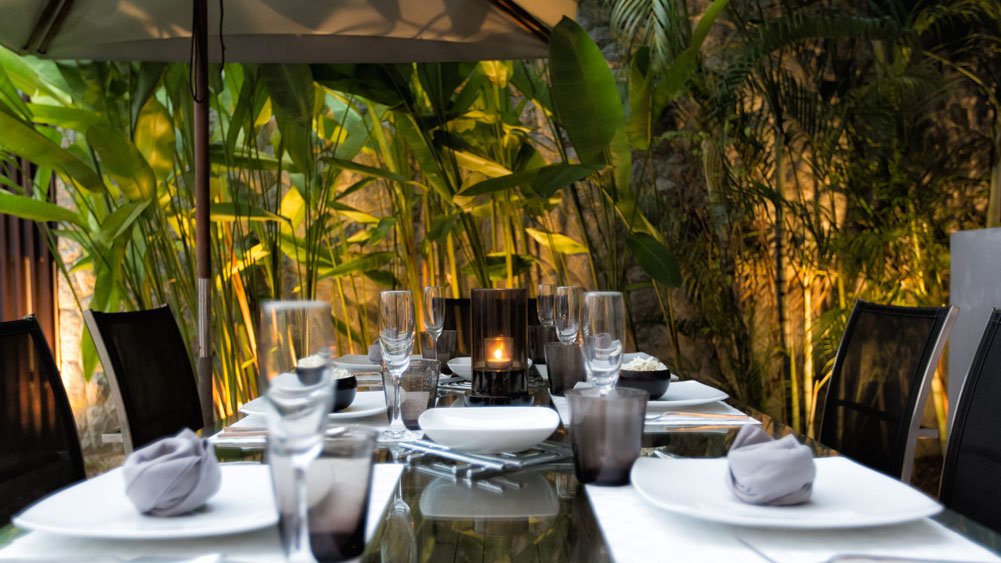 Villa Napalai Surin - Outdoor dining setting